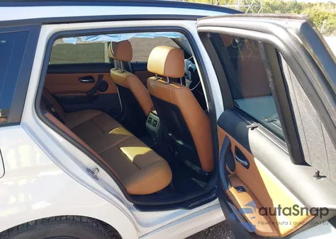 2011 BMW 328I из США, поврежденный, VIN WBAUT9C57BA191866